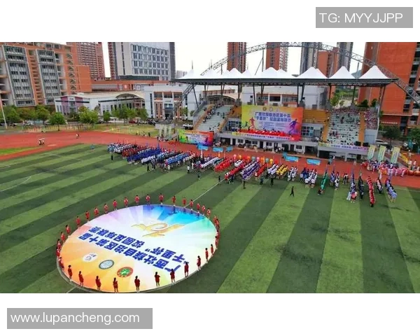 体育品牌携手足协启动校园足球万里行计划助力青少年足球发展